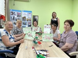 "Яблони в цвету"