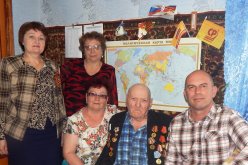 Чествование ветерана Великой Отечественной войны Н.В. Назарова  с Днем Победы в рамках акции «Славе - не меркнуть! Традициям - жить!»