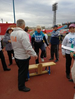 Сотрудники Лысогорского КЦСОН  приняли участие в областном физкультурно-массовом мероприятии «ГТО все возрасты покорны» 
