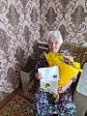 Сотрудники Лысогорского КЦСОН поздравили  с 90-летием жительницу с. Бутырки,  труженика тыла Ионову Екатерину Ивановну