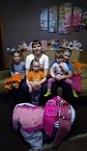 Сотрудники  КЦСОН Лысогорского района провели благотворительную акцию «Подари тепло детям» 